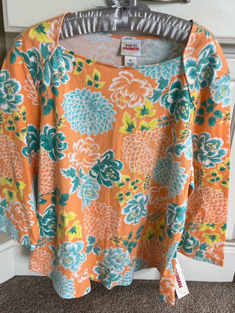 Croak Yellow Blue Floral Scoop Neck Top. Brand New size XL